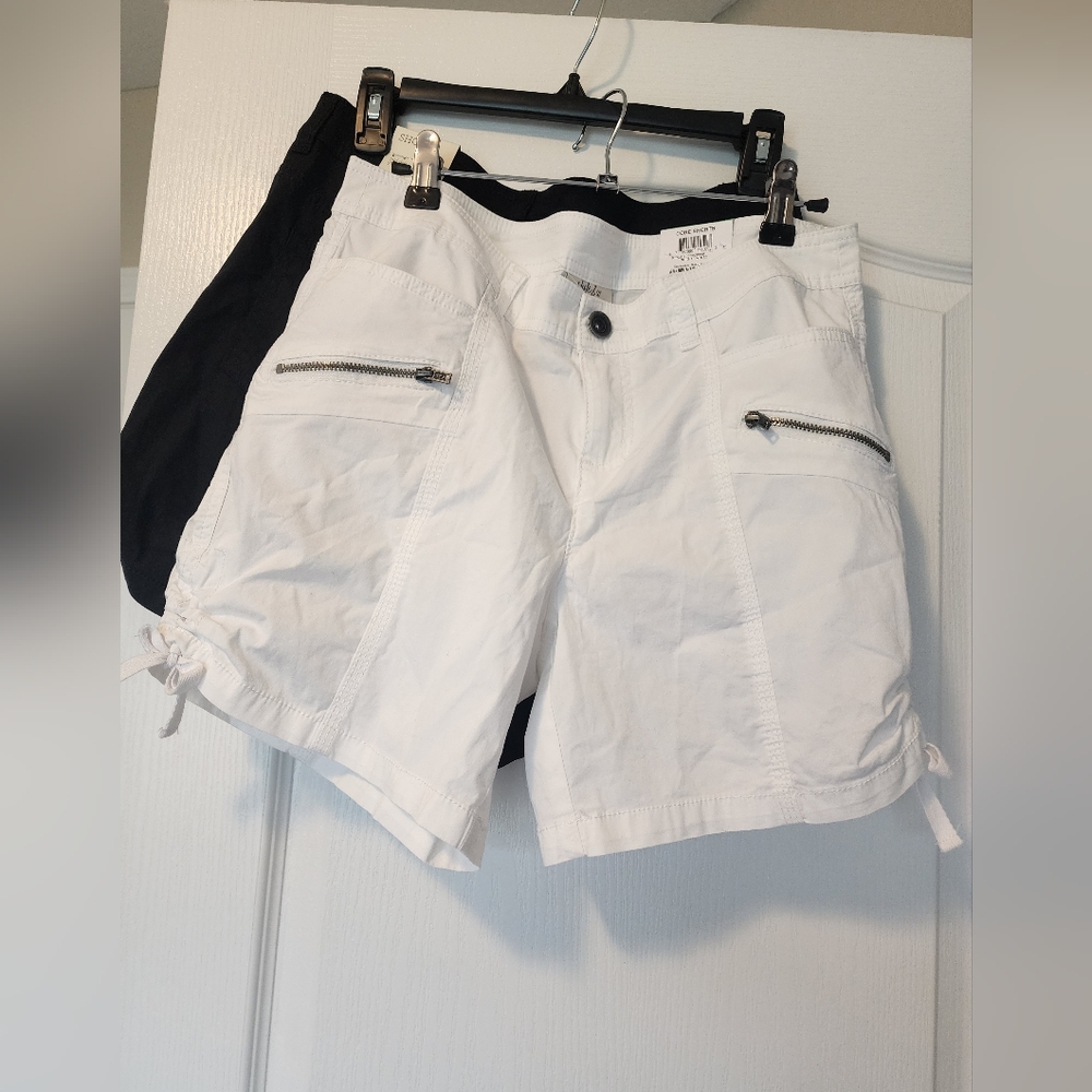 NWT LOT OF 2 black And White 8p Petite Style & Co Shorts 7" Inseam Tie Cinch